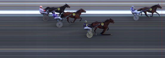 Målfoto for løp 1 på bane BI den 07.02.2015