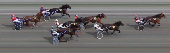 Målfoto for løp 1 på bane BI den 09.05.2015