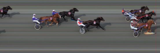 Målfoto for løp 10 på bane BI den 09.05.2015