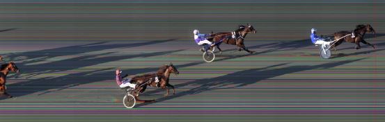 Målfoto for løp 6 på bane BI den 22.05.2015