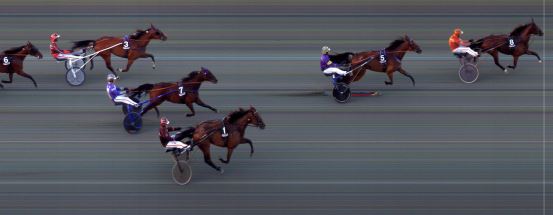 Målfoto for løp 6 på bane BI den 14.08.2015