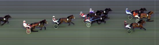 Målfoto for løp 6 på bane BI den 08.04.2016