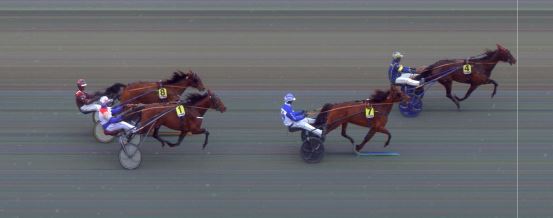 Målfoto for løp 1 på bane BI den 12.04.2021