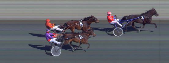 Målfoto for løp 6 på bane BI den 19.04.2021