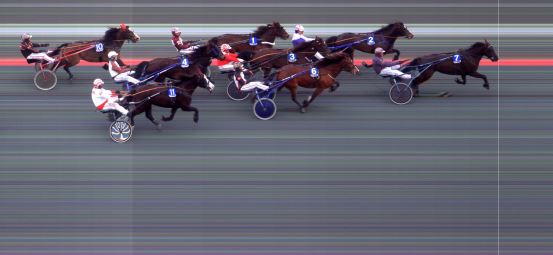 Målfoto for løp 2 på bane BI den 16.04.2023