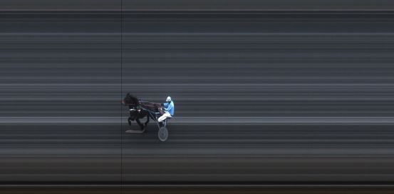 Målfoto for løp 4 på bane BT den 02.04.2015