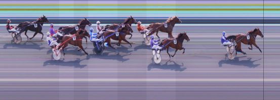 Målfoto for løp 5 på bane DR den 04.04.2019