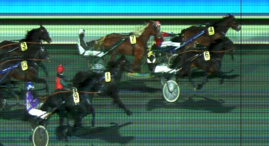 Målfoto for løp 1 på bane DR den 25.11.2019