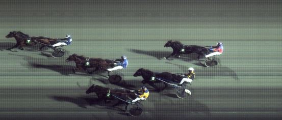 Målfoto for løp 4 på bane FO den 24.11.2015