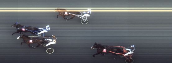 Målfoto for løp 8 på bane FO den 19.04.2016