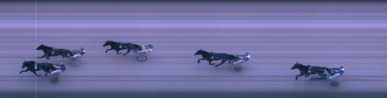 Målfoto for løp 8 på bane FO den 19.04.2024