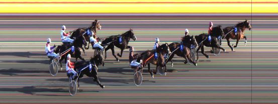 Målfoto for løp 2 på bane JA den 11.04.2014