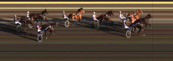 Målfoto for løp 6 på bane JA den 11.06.2014