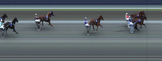 Målfoto for løp 2 på bane JA den 04.07.2014