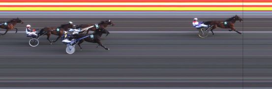 Målfoto for løp 4 på bane JA den 03.05.2015