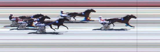 Målfoto for løp 2 på bane JA den 23.05.2015