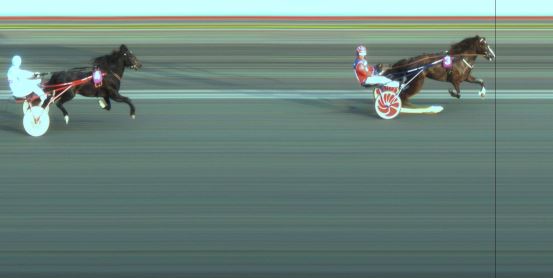 Målfoto for løp 8 på bane JA den 18.06.2018