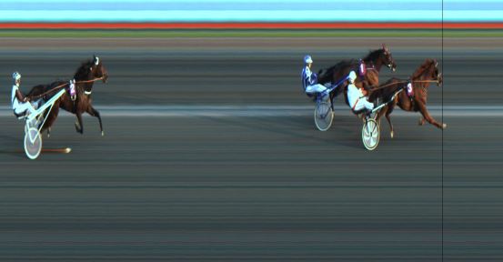 Målfoto for løp 8 på bane JA den 28.04.2019