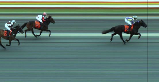 Målfoto for løp 1 på bane JA den 08.06.2020