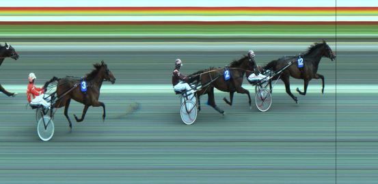 Målfoto for løp 2 på bane JA den 08.06.2020