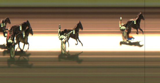 Målfoto for løp 5 på bane JA den 03.12.2020