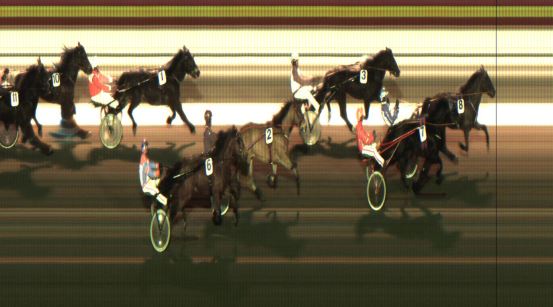 Målfoto for løp 5 på bane JA den 23.12.2021