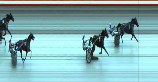 Målfoto for løp 4 på bane JA den 04.04.2022