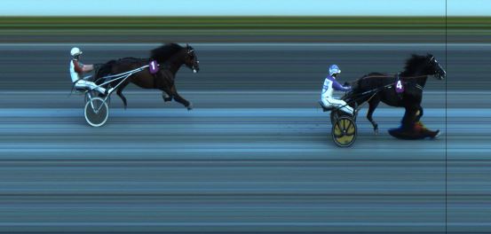 Målfoto for løp 8 på bane JA den 26.06.2022