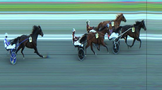 Målfoto for løp 1 på bane JA den 30.04.2023