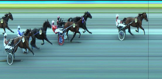 Målfoto for løp 1 på bane JA den 18.06.2023