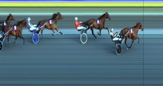 Målfoto for løp 8 på bane JA den 07.07.2023