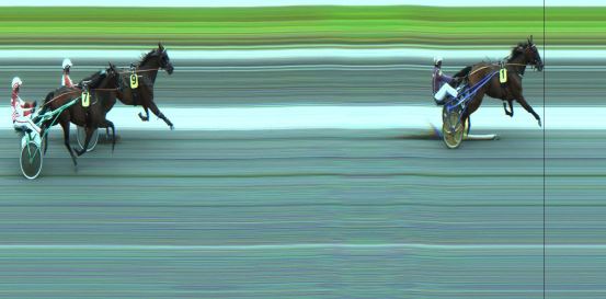 Målfoto for løp 1 på bane JA den 17.08.2023