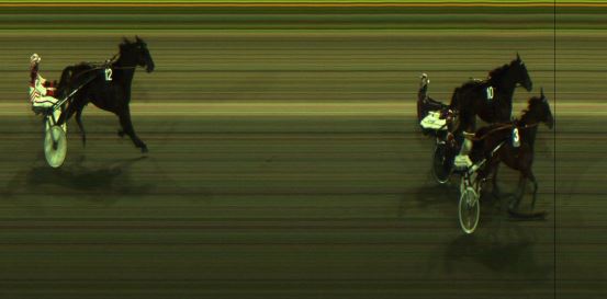 Målfoto for løp 6 på bane JA den 18.10.2023