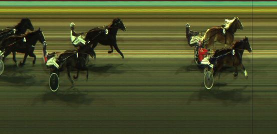 Målfoto for løp 6 på bane JA den 10.11.2023