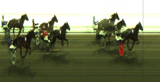 Målfoto for løp 8 på bane JA den 12.01.2024