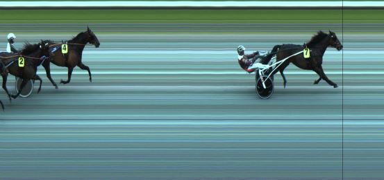 Målfoto for løp 1 på bane JA den 28.04.2024