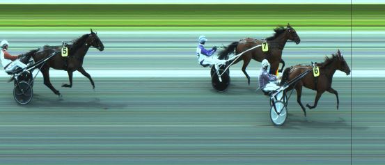 Målfoto for løp 1 på bane JA den 12.06.2024