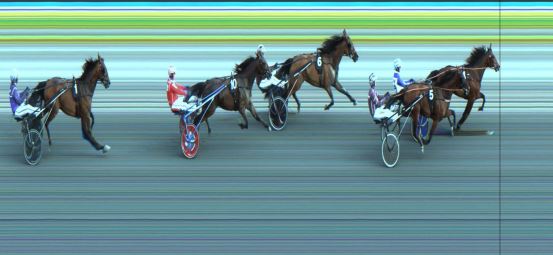 Målfoto for løp 6 på bane JA den 18.06.2024