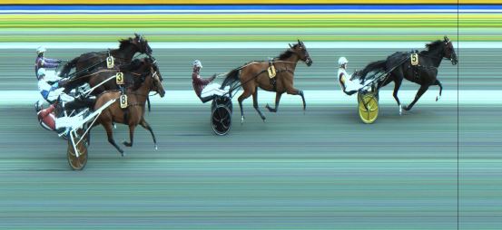 Målfoto for løp 11 på bane JA den 07.07.2024