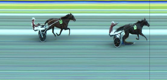 Målfoto for løp 9 på bane JA den 07.07.2024