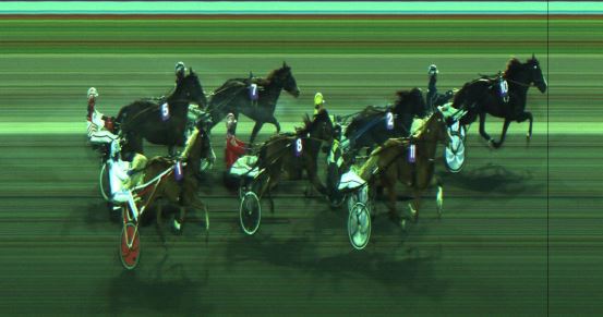 Målfoto for løp 8 på bane JA den 15.10.2024