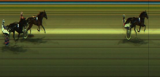 Målfoto for løp 2 på bane JA den 01.11.2024