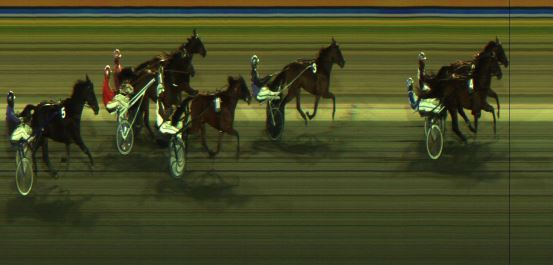 Målfoto for løp 6 på bane JA den 01.11.2024