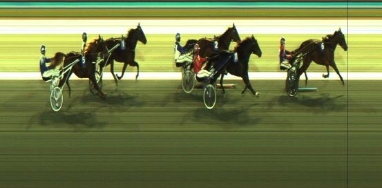 Målfoto for løp 2 på bane JA den 22.11.2024