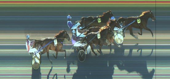 Målfoto for løp 1 på bane JA den 28.11.2024