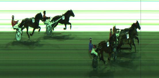 Målfoto for løp 5 på bane JA den 03.01.2025