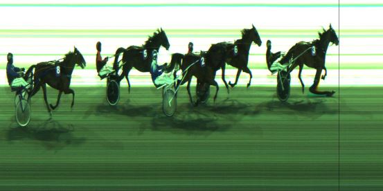 Målfoto for løp 8 på bane JA den 03.01.2025