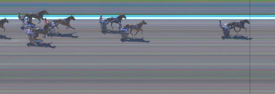 Målfoto for løp 2 på bane KL den 19.04.2014