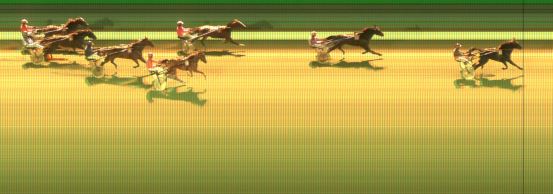 Målfoto for løp 8 på bane KL den 08.10.2015