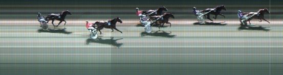 Målfoto for løp 2 på bane KL den 14.10.2021